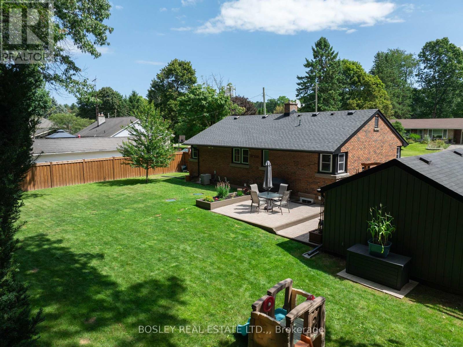 1180 Sunset Drive, Pelham (Fenwick), ON - Outdoor With Deck Patio Veranda