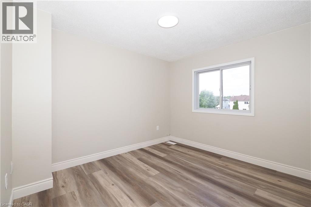 495 Misty Crescent, Kitchener, ON - Indoor Photo Showing Other Room