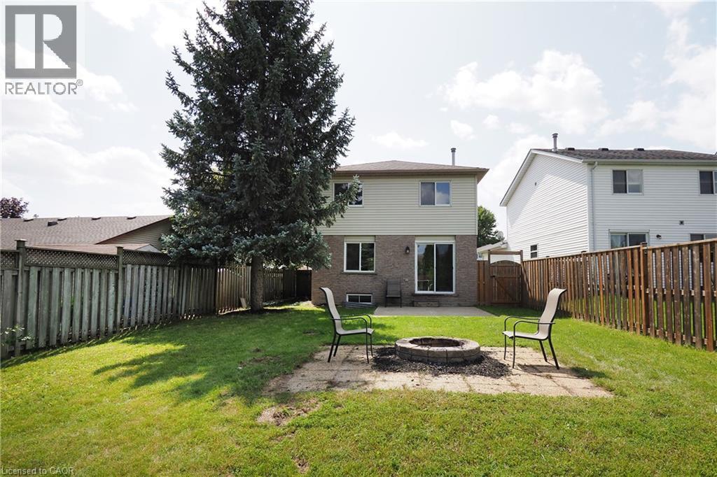 495 Misty Crescent, Kitchener, ON - Outdoor With Backyard