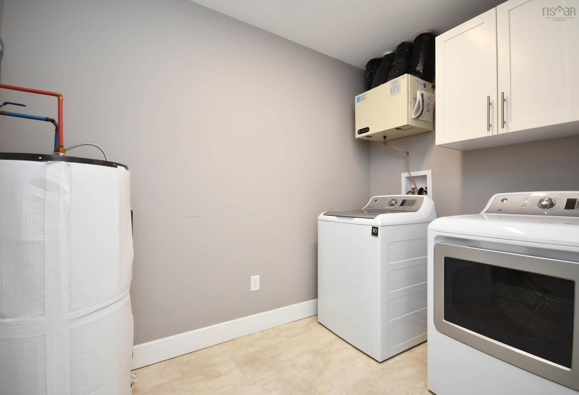36 Nita Drive, Brookside, NS - Indoor Photo Showing Laundry Room