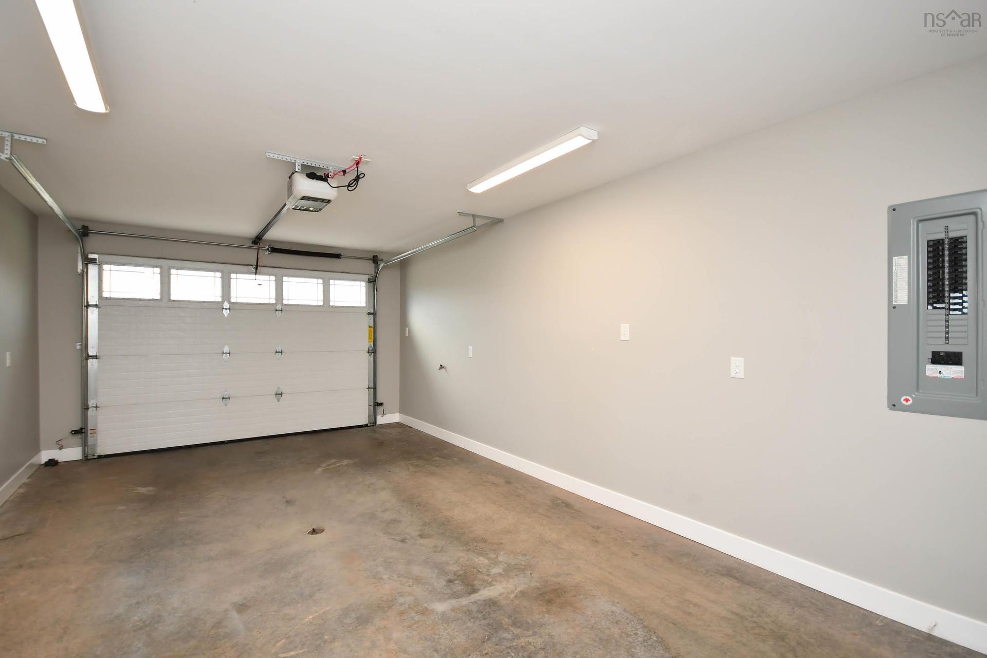 36 Nita Drive, Brookside, NS - Indoor Photo Showing Garage