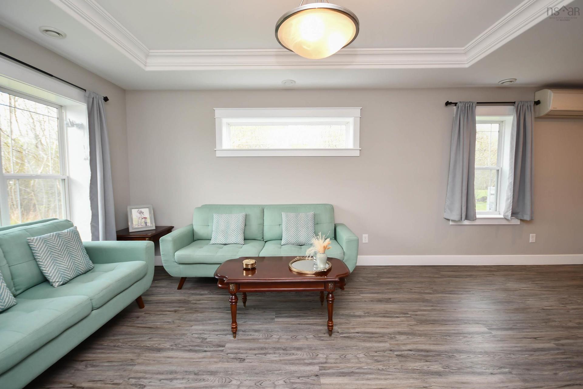 36 Nita Drive, Brookside, NS - Indoor Photo Showing Living Room