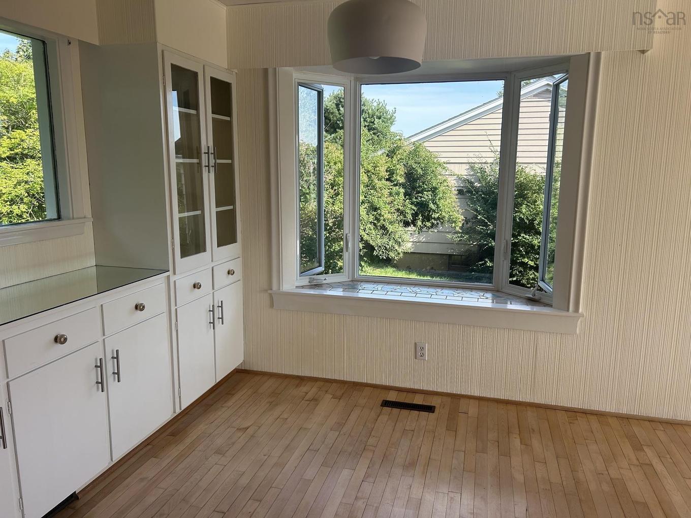 176 Green Street, Lunenburg, NS - Indoor Photo Showing Other Room
