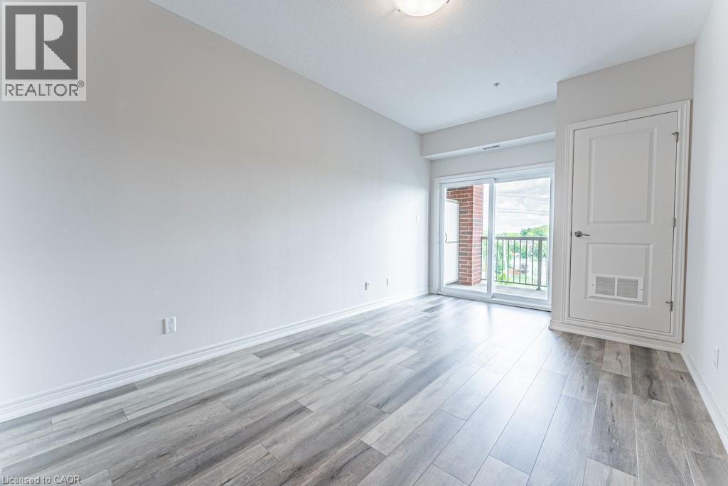 3200 Regional Road 56 Unit# 310, Binbrook, ON - Indoor Photo Showing Other Room