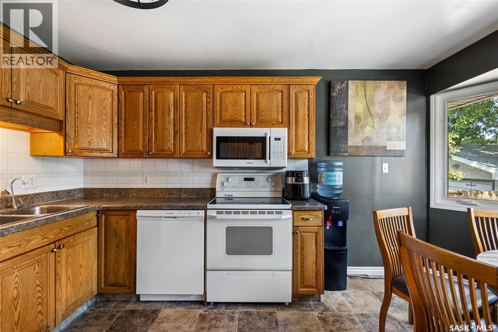 305 Hanley Crescent, Regina, SK