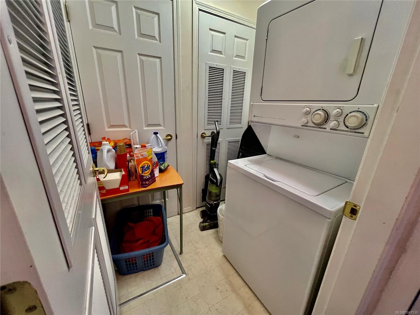 82 Wolf Lane, View Royal, BC