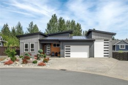 3207 Nathan Pl Campbell River, BC V9H 0A9