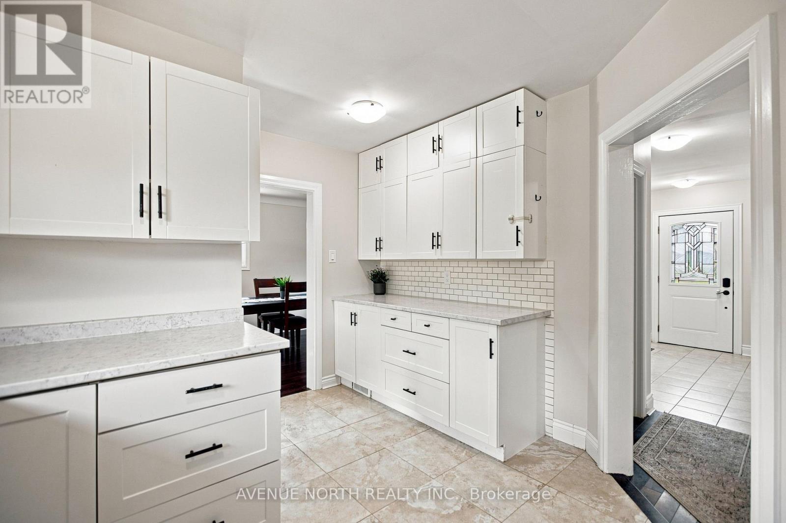 66 Epworth Avenue, Ottawa, ON - Indoor Photo Showing Other Room