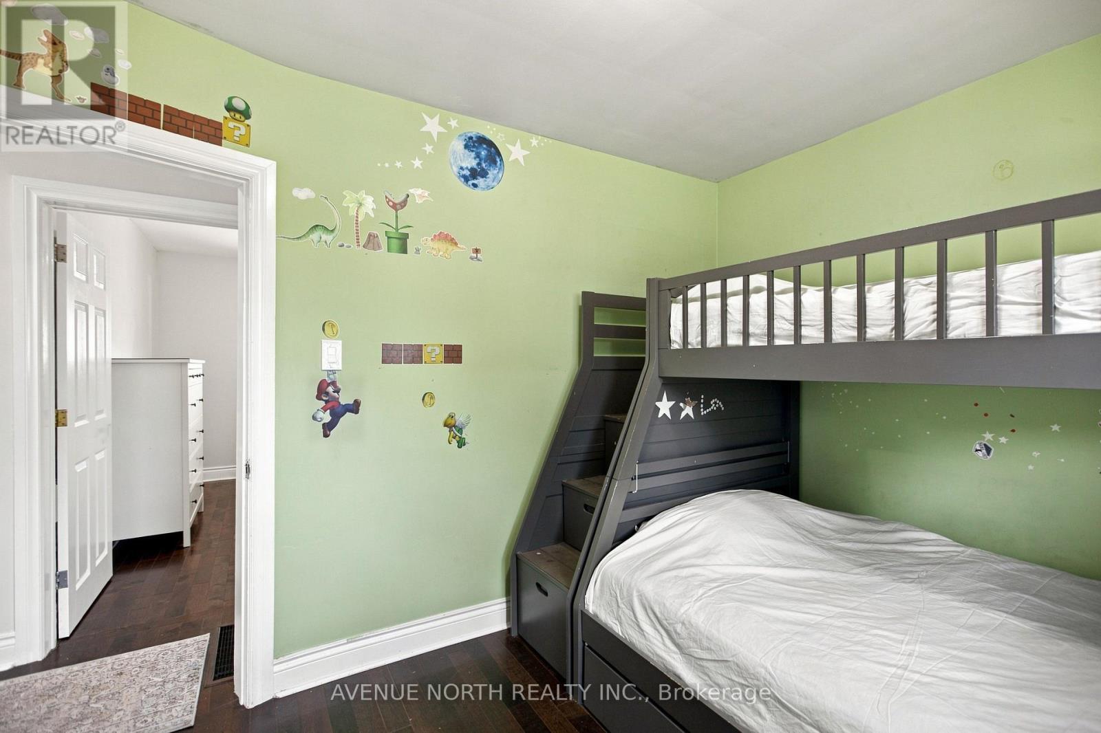 66 Epworth Avenue, Ottawa, ON - Indoor Photo Showing Bedroom