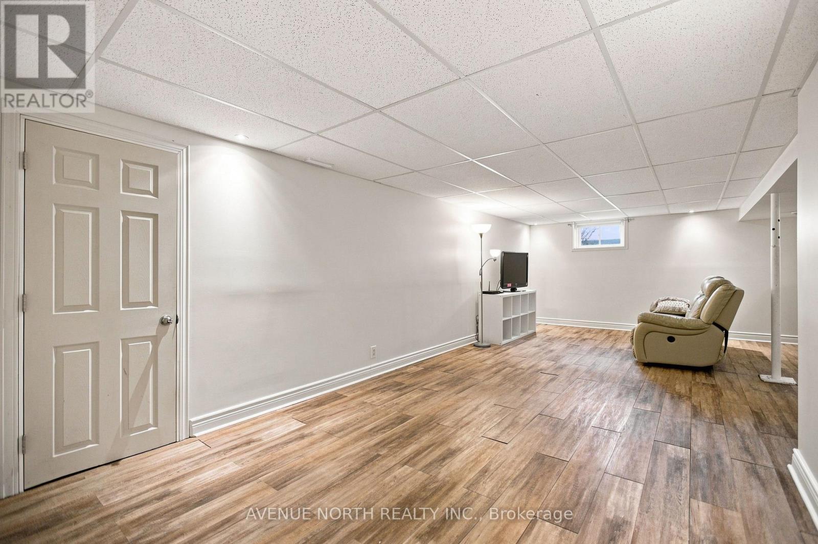 66 Epworth Avenue, Ottawa, ON - Indoor