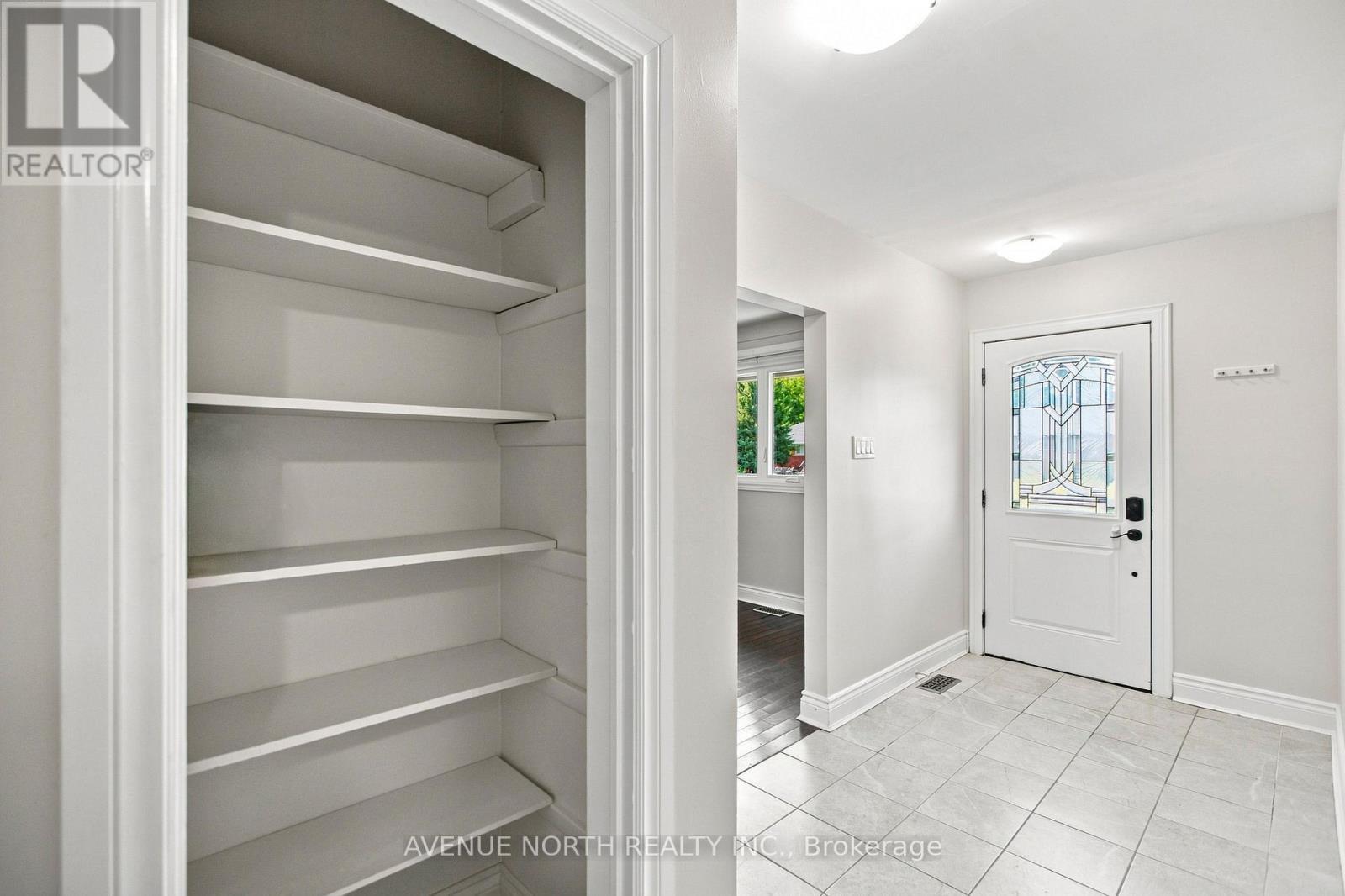 66 Epworth Avenue, Ottawa, ON - Indoor