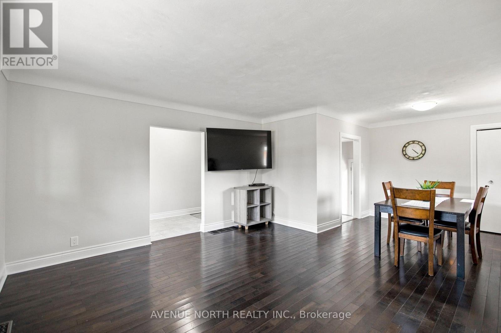 66 Epworth Avenue, Ottawa, ON - Indoor