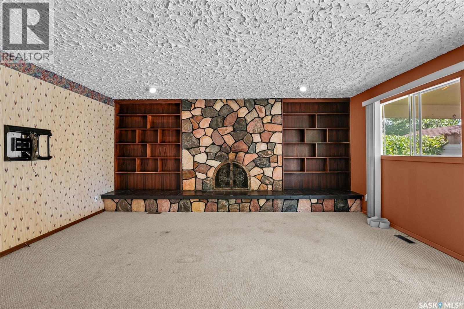 138 Mayfield Road, Regina, SK - With Exterior
