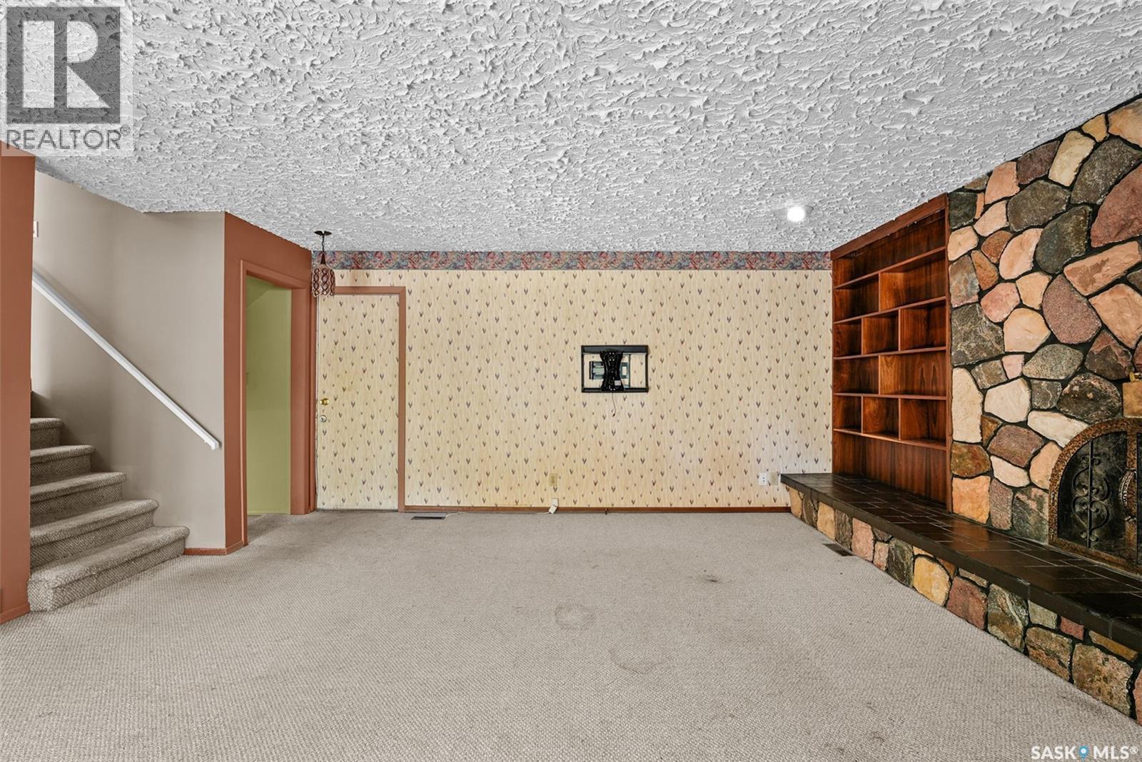 138 Mayfield Road, Regina, SK - Indoor Photo Showing Other Room