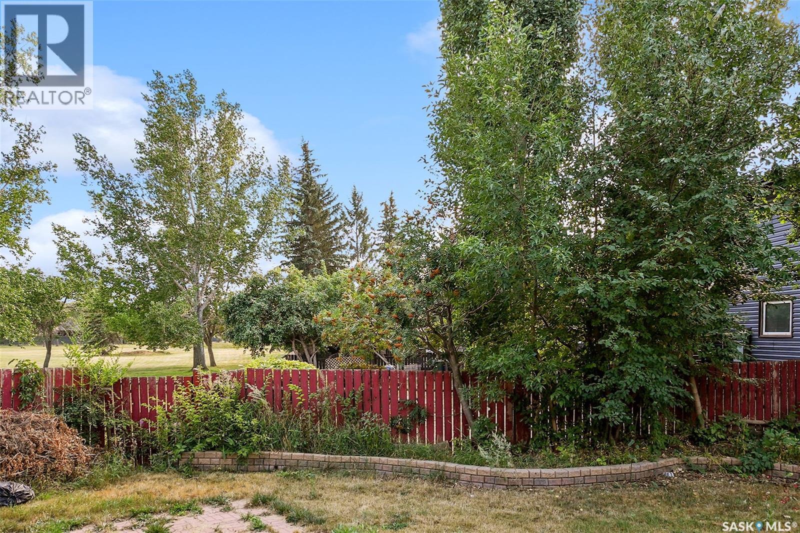 138 Mayfield Road, Regina, SK - Outdoor