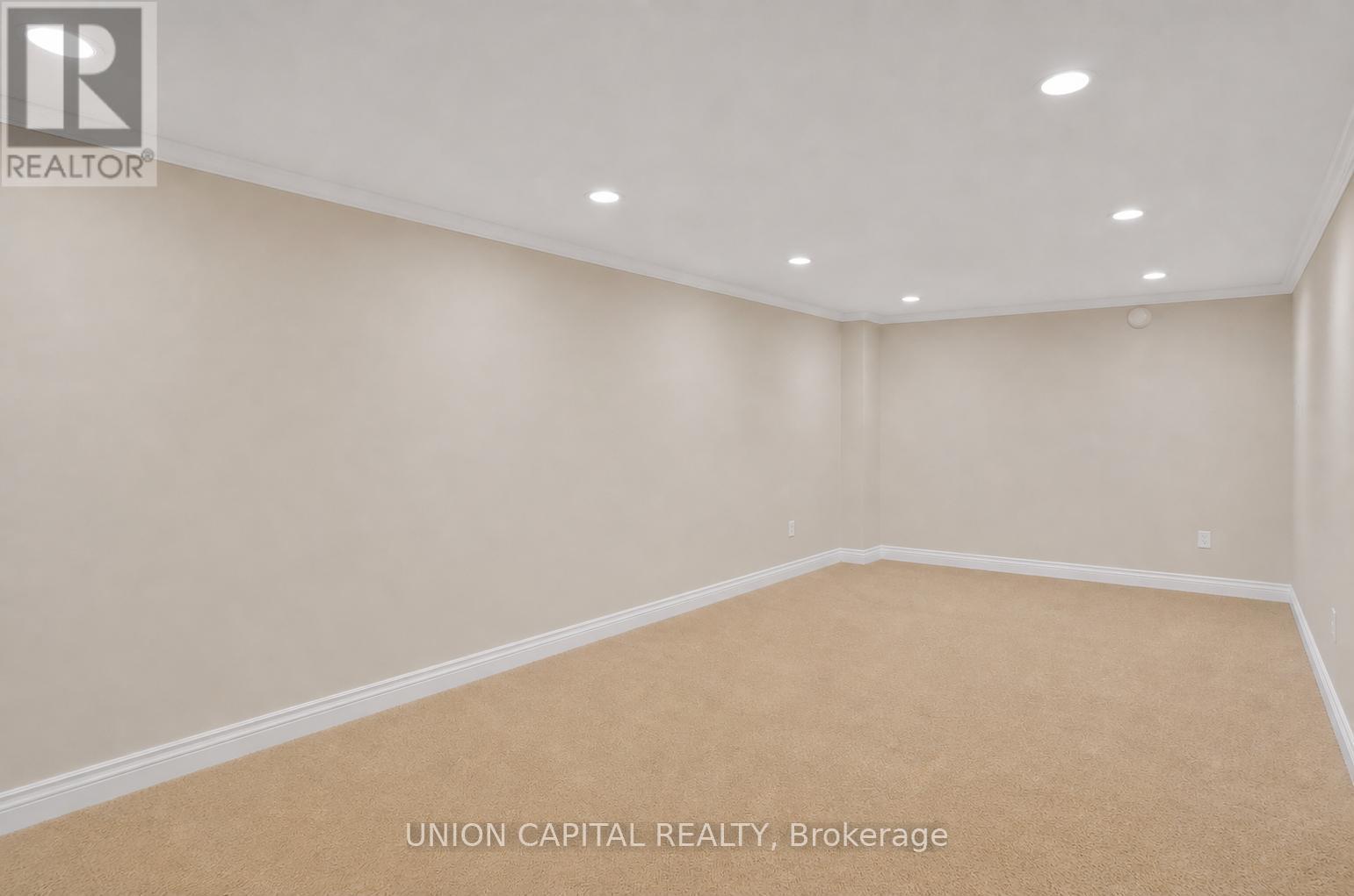 111 Libby Boulevard, Richmond Hill, ON - Indoor Photo Showing Other Room