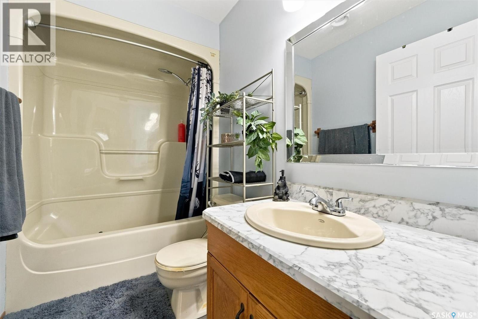 Nystuen Lee Acreage, Asquith, SK - Indoor Photo Showing Bathroom