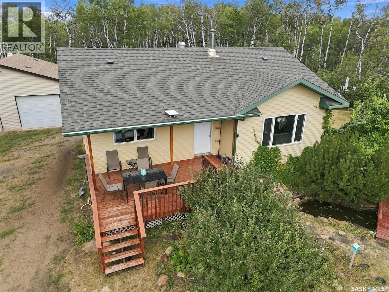 Nystuen Lee Acreage, Asquith, SK - Outdoor