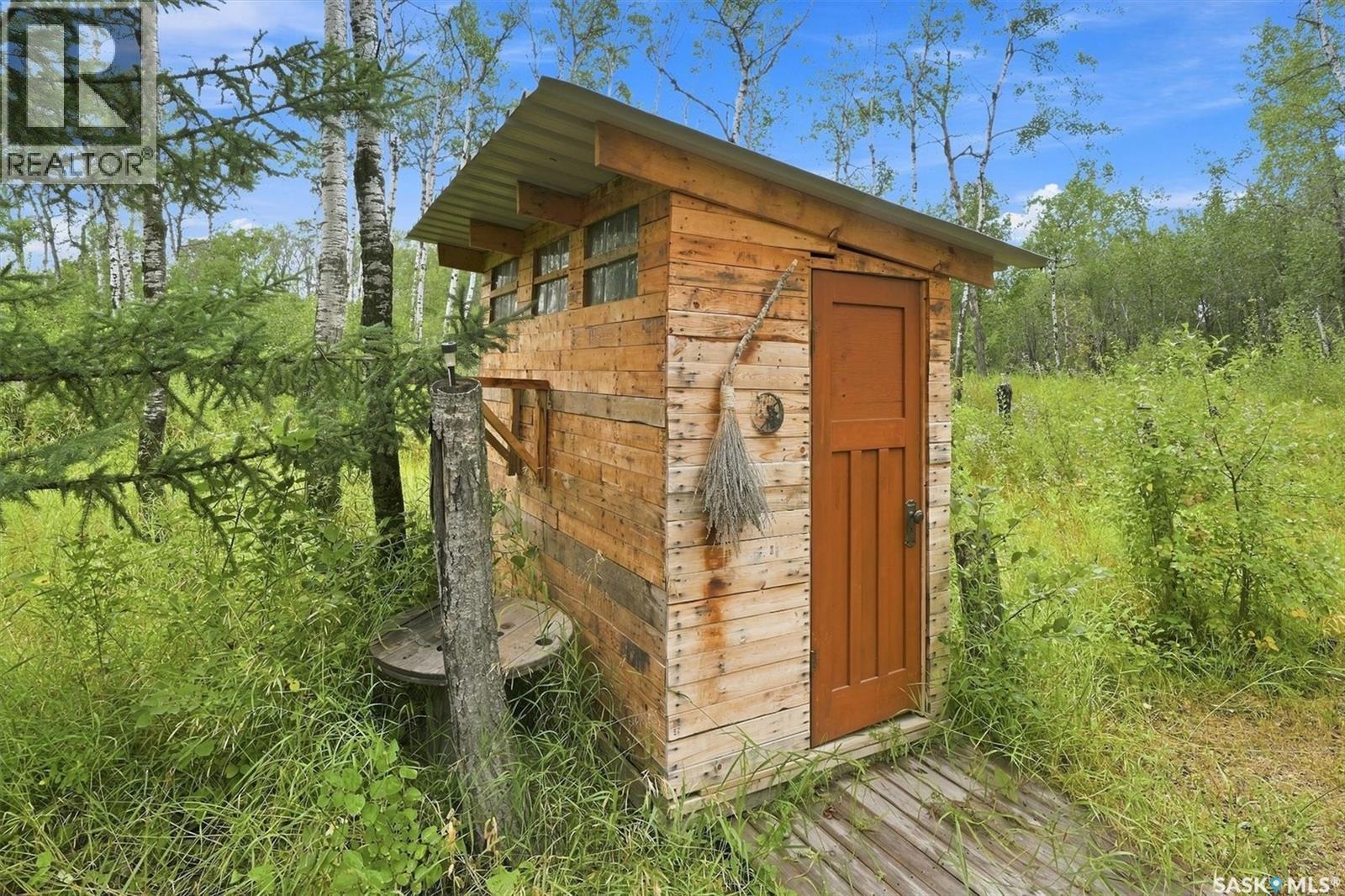 Nystuen Lee Acreage, Asquith, SK - Outdoor