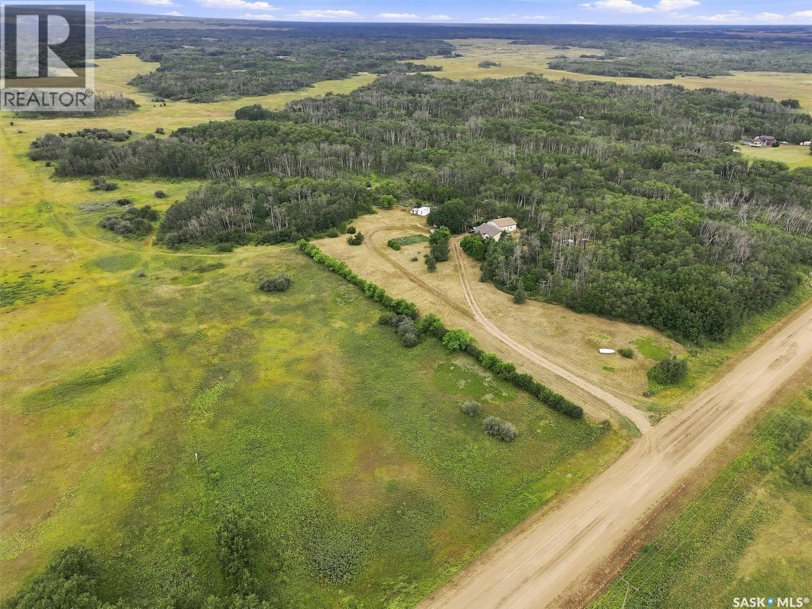 Nystuen Lee Acreage, Asquith, SK - Outdoor With View