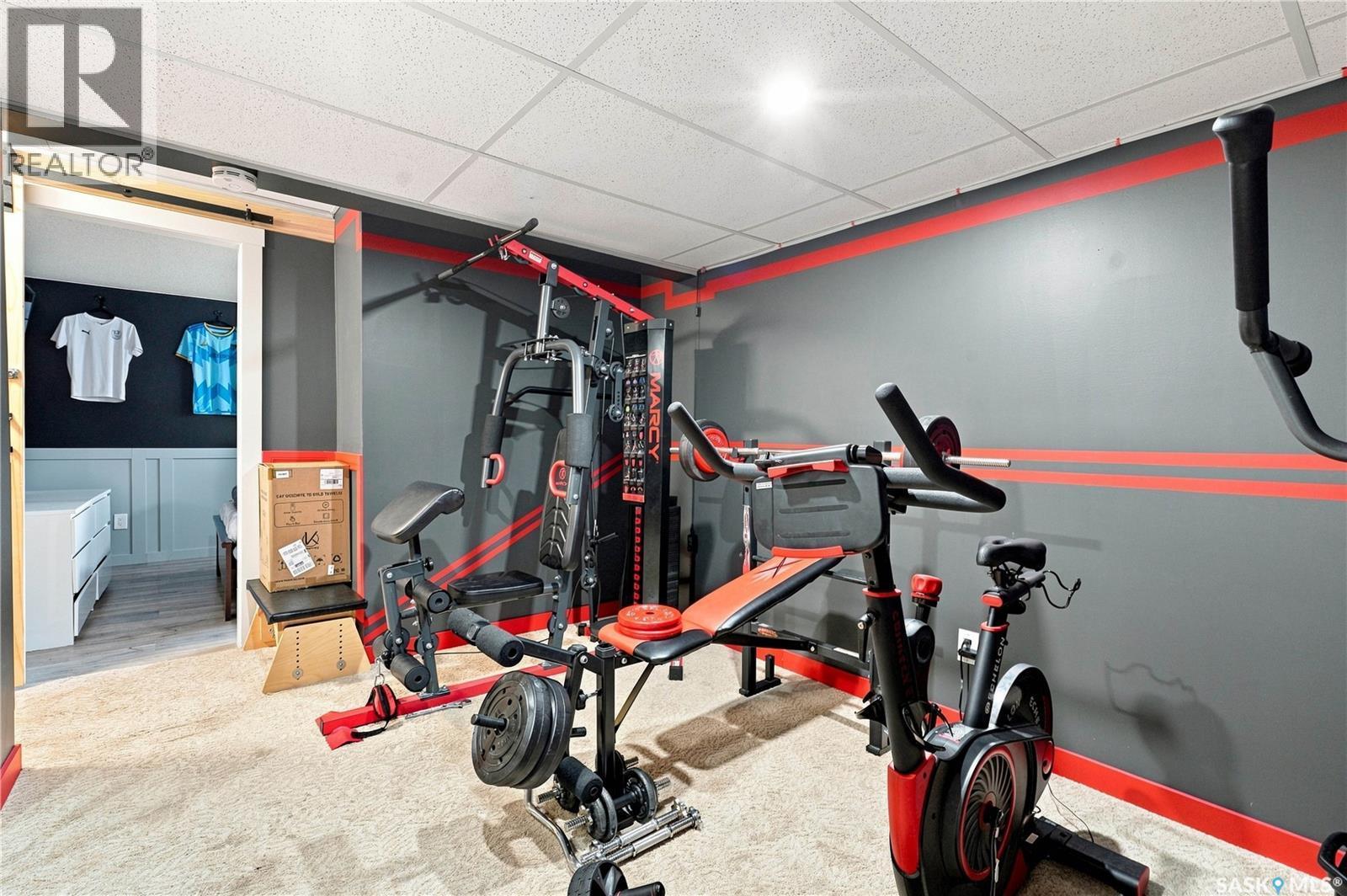 107 Hall Crescent, Saskatoon, SK - Indoor Photo Showing Gym Room