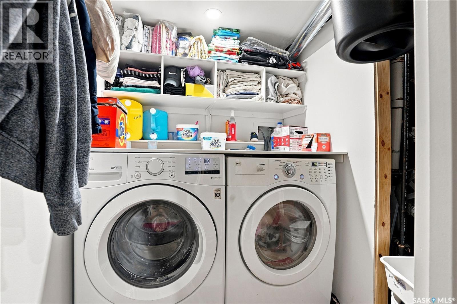 107 Hall Crescent, Saskatoon, SK - Indoor Photo Showing Laundry Room