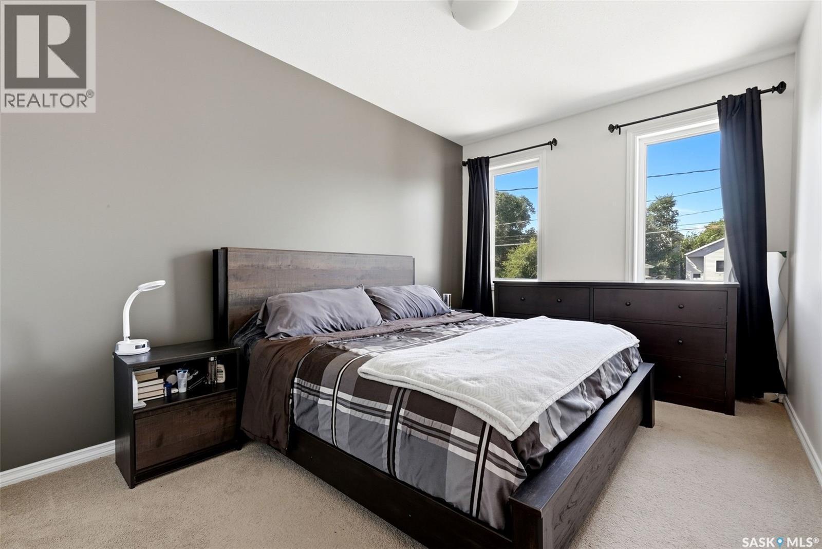 240 Ottawa Street, Regina, SK - Indoor Photo Showing Bedroom