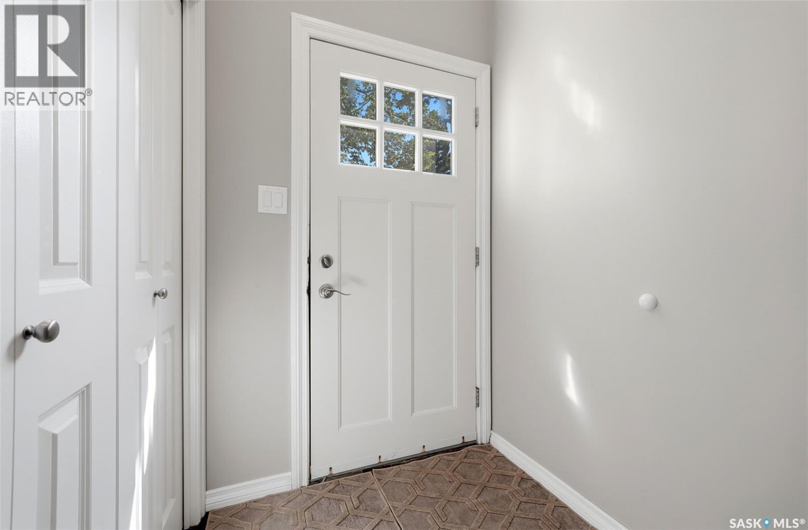 240 Ottawa Street, Regina, SK - Indoor Photo Showing Other Room