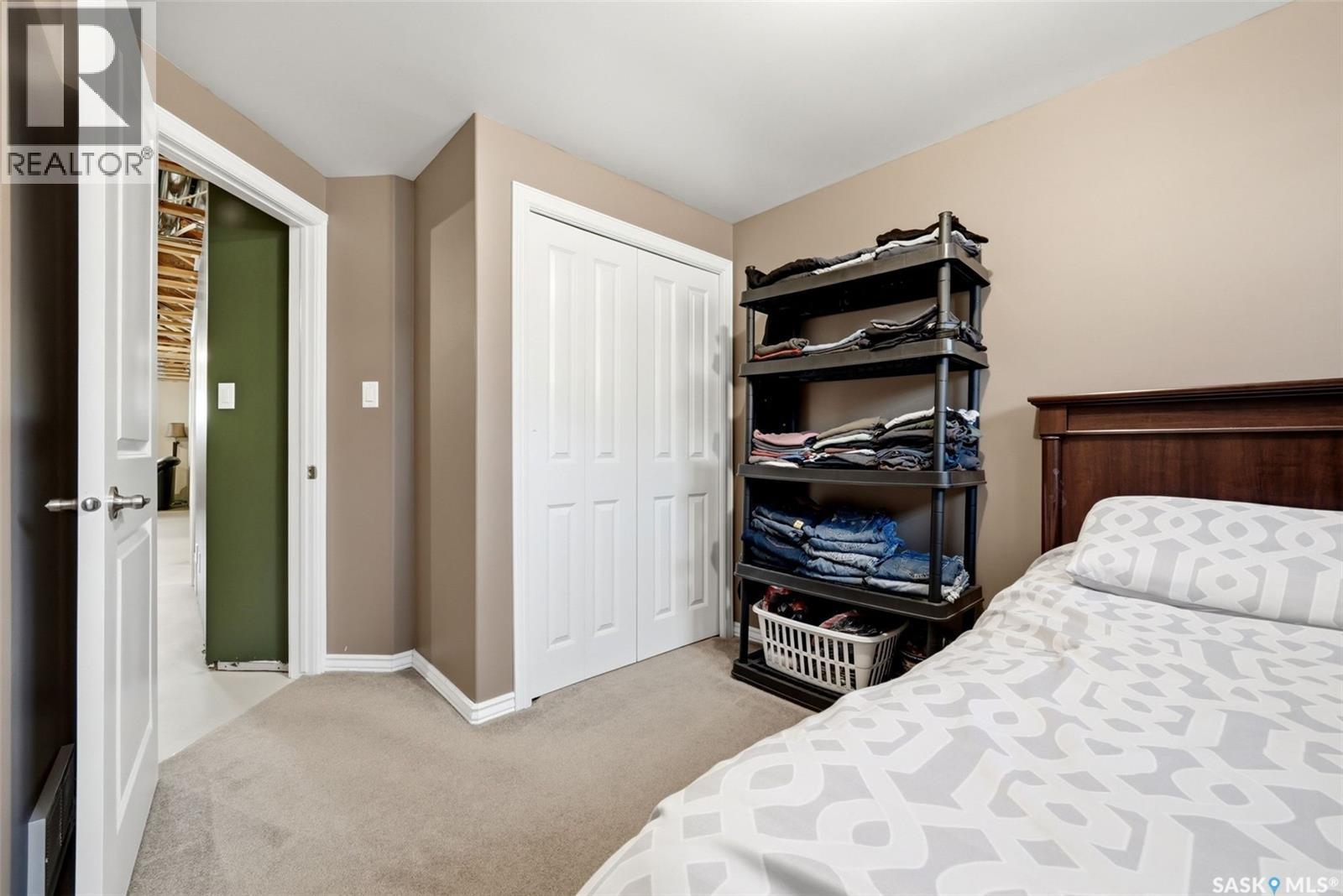 240 Ottawa Street, Regina, SK - Indoor Photo Showing Bedroom
