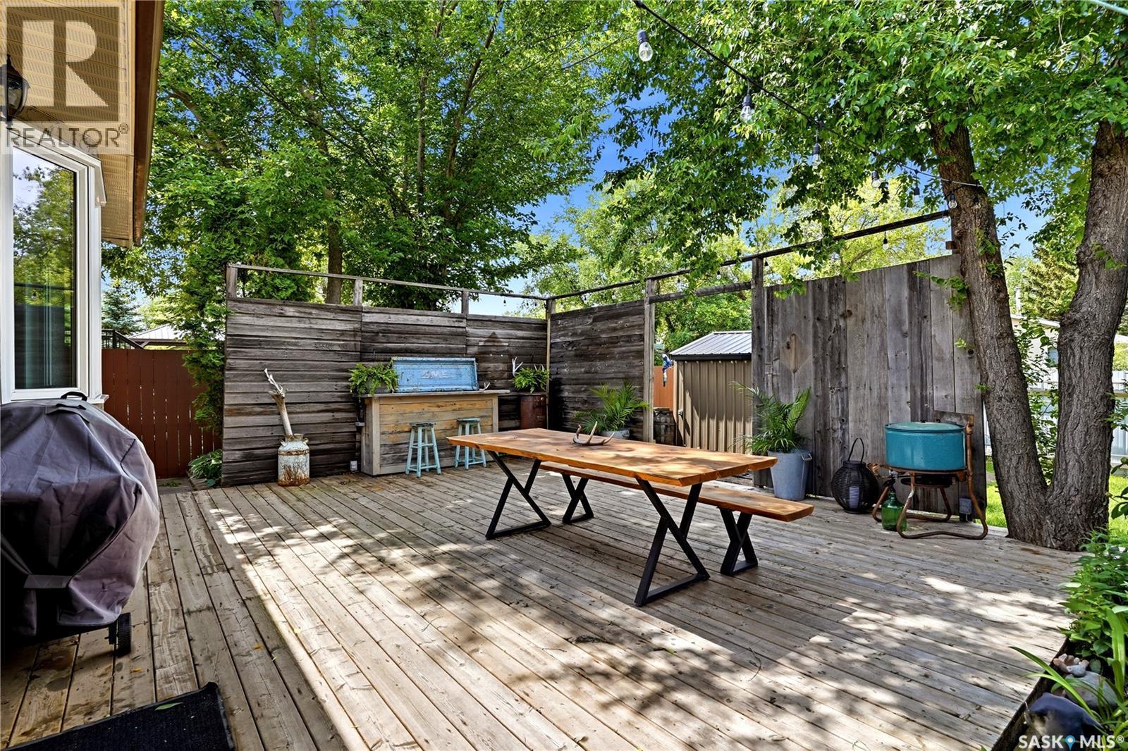 314 Howe Place, Regina, SK - Outdoor With Deck Patio Veranda With Exterior