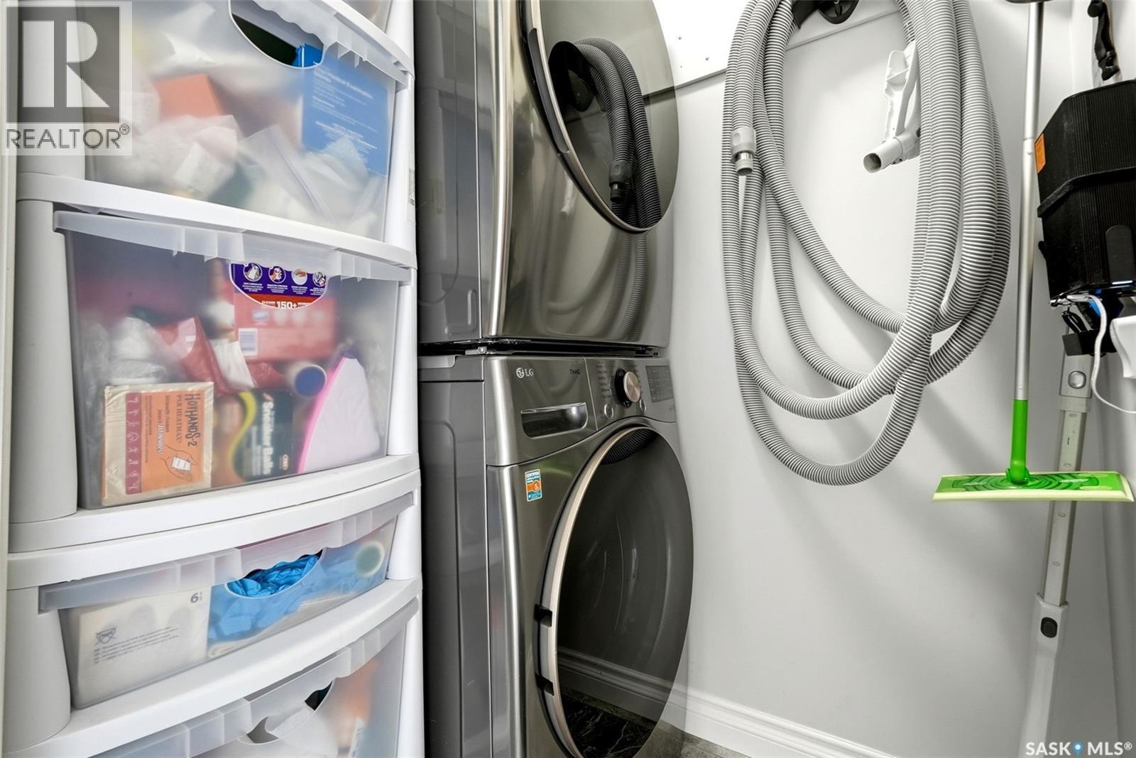 206 1715 Badham Boulevard, Regina, SK - Indoor Photo Showing Laundry Room
