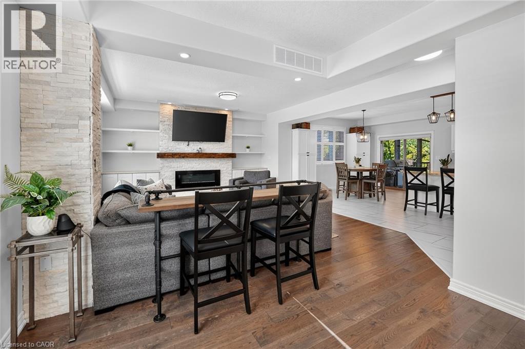 4079 Stadelbauer Drive, Beamsville, ON - Indoor With Fireplace