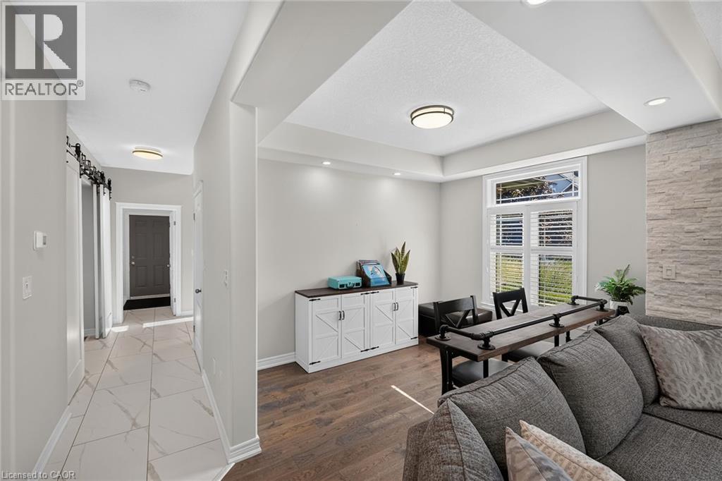 4079 Stadelbauer Drive, Beamsville, ON - Indoor Photo Showing Other Room