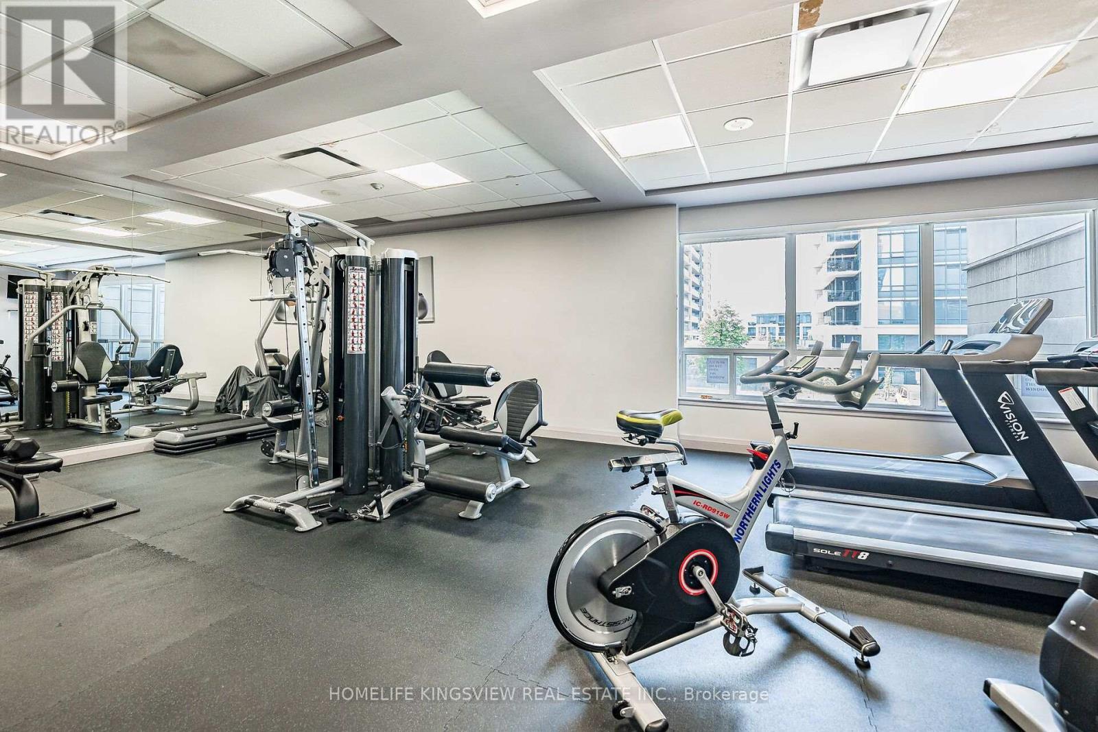 807 - 60 Disera Drive, Vaughan, ON - Indoor Photo Showing Gym Room