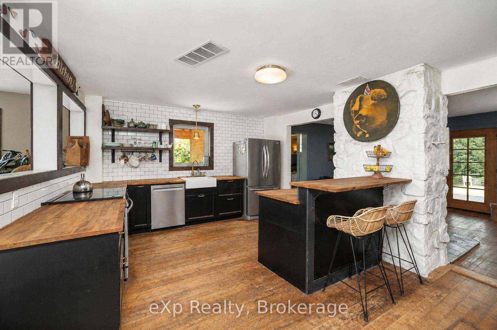 805092 Sideroad 25, Grey Highlands, ON - Indoor Photo Showing Kitchen