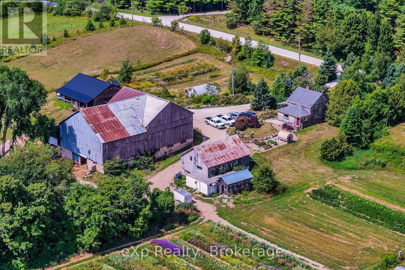 805092 Sideroad 25, Grey Highlands, ON - Outdoor
