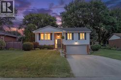 9 KELLY Drive Port Dover, ON N0A 1N5