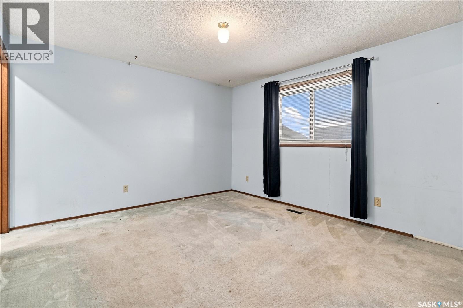 5907 Hague Crescent, Regina, SK - Indoor Photo Showing Other Room