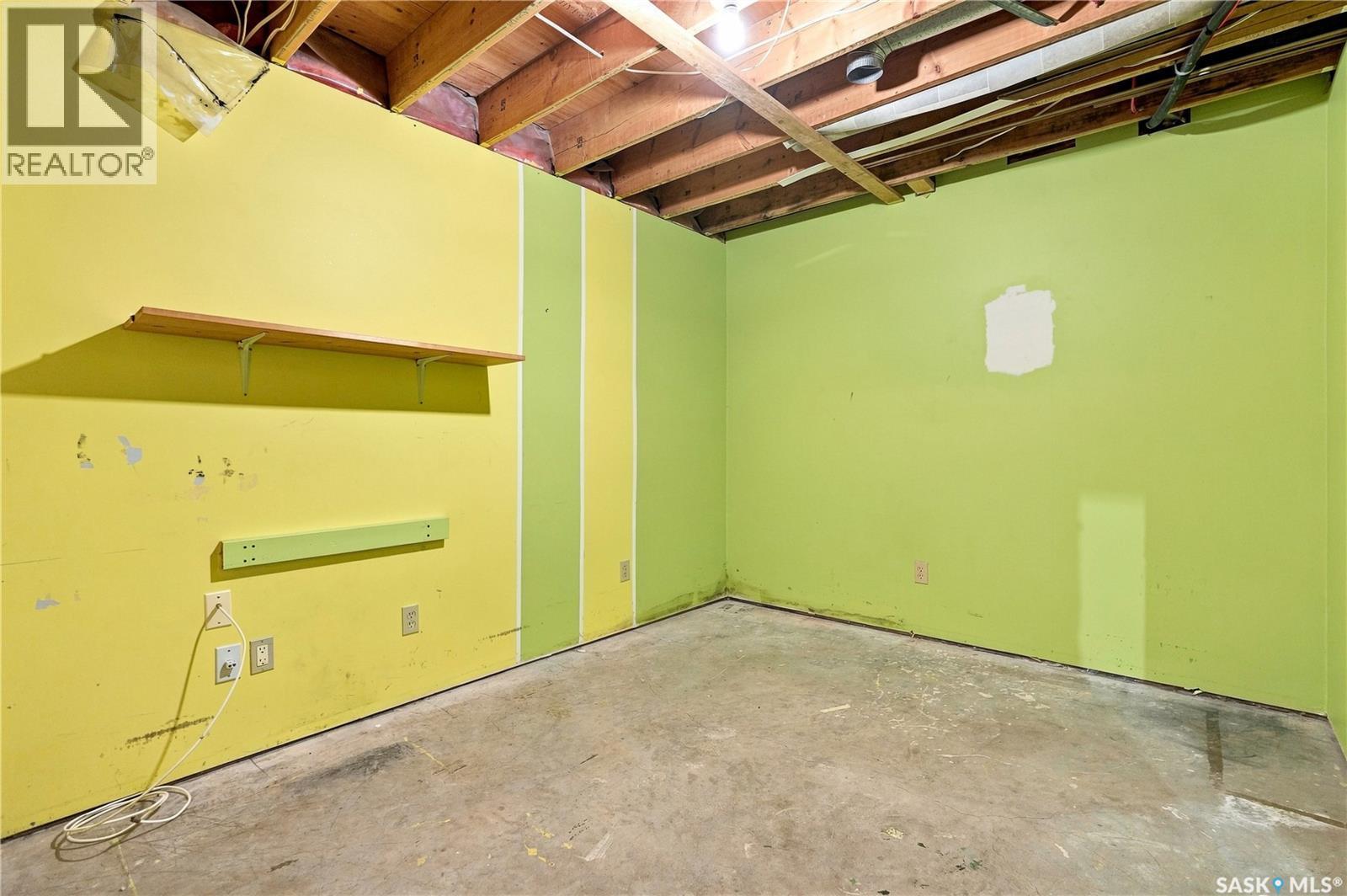 5907 Hague Crescent, Regina, SK - Indoor