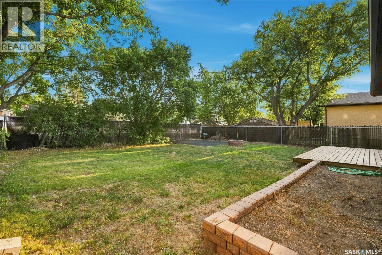 5907 Hague Crescent, Regina, SK - Outdoor