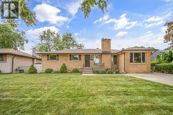 2675 MARK AVENUE Windsor, ON N9E 2W4
