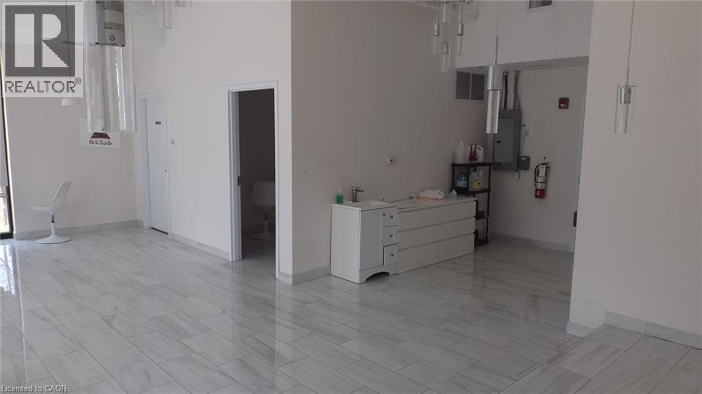 64 Frederick Drive Unit# 101, Guelph, ON