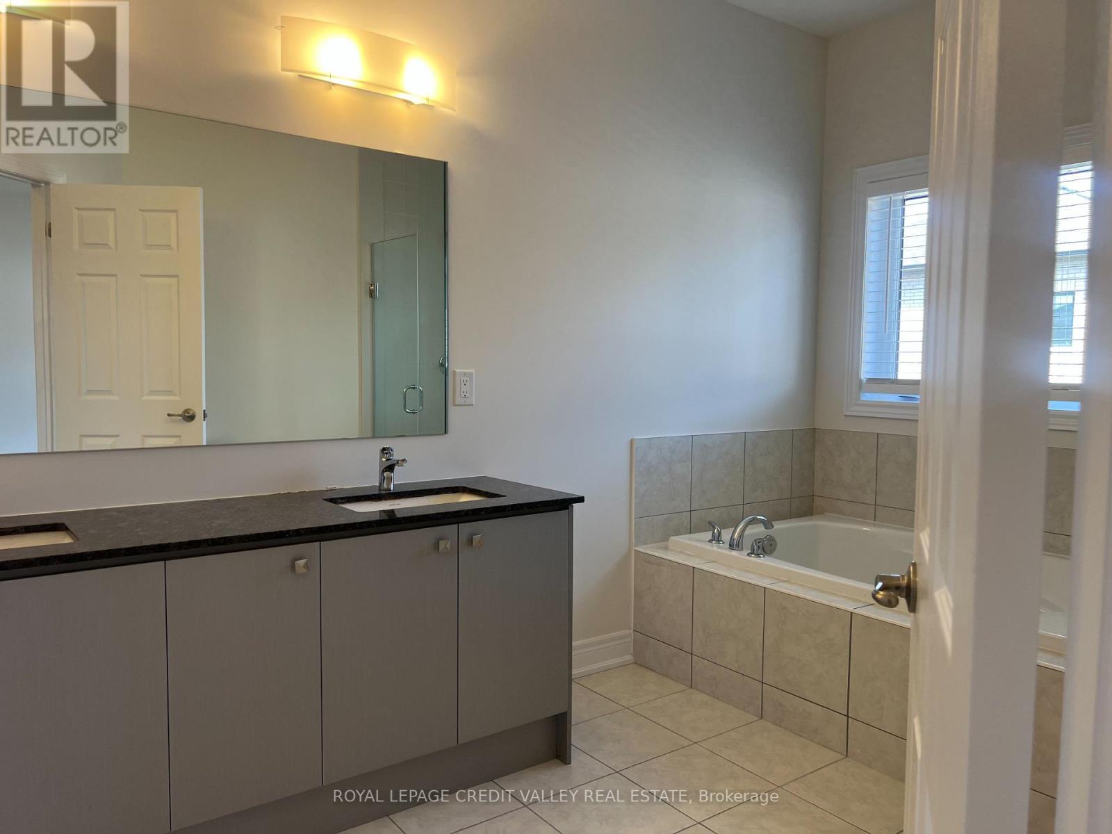 45 Kessler Drive, Brampton, ON - Indoor Photo Showing Bathroom