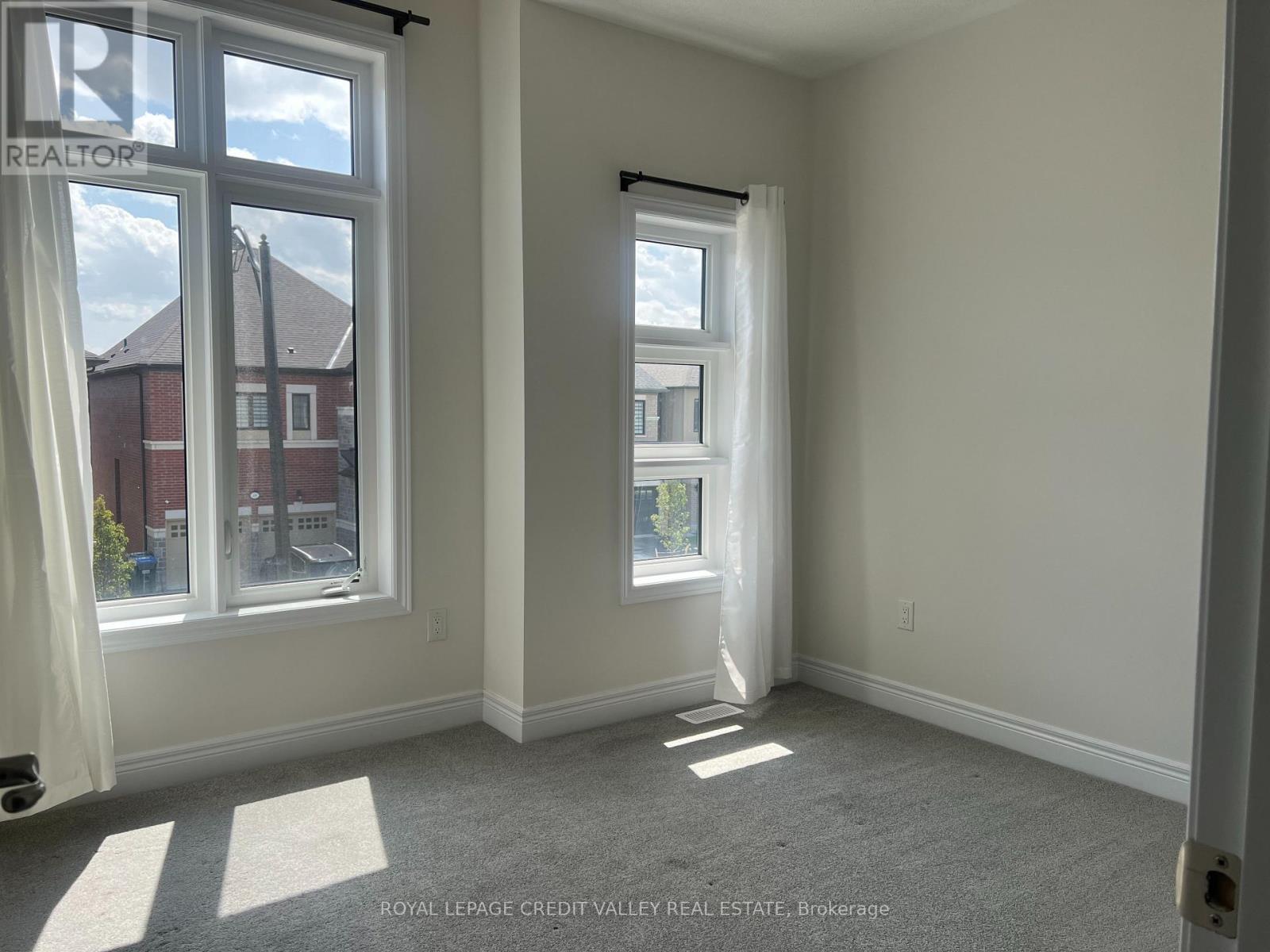 45 Kessler Drive, Brampton, ON - Indoor Photo Showing Other Room