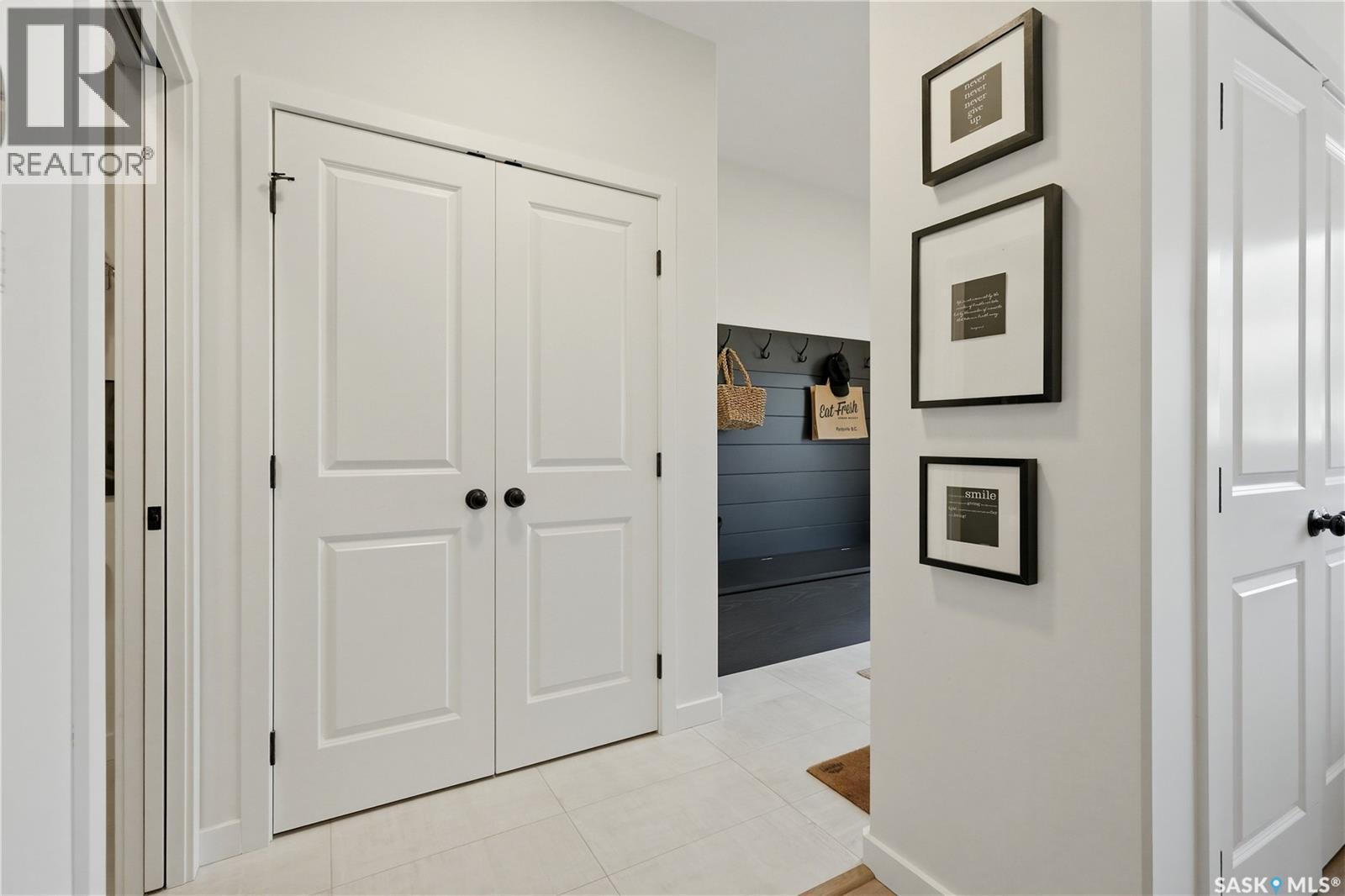 1039 4Th Street E, Saskatoon, SK - Indoor Photo Showing Other Room