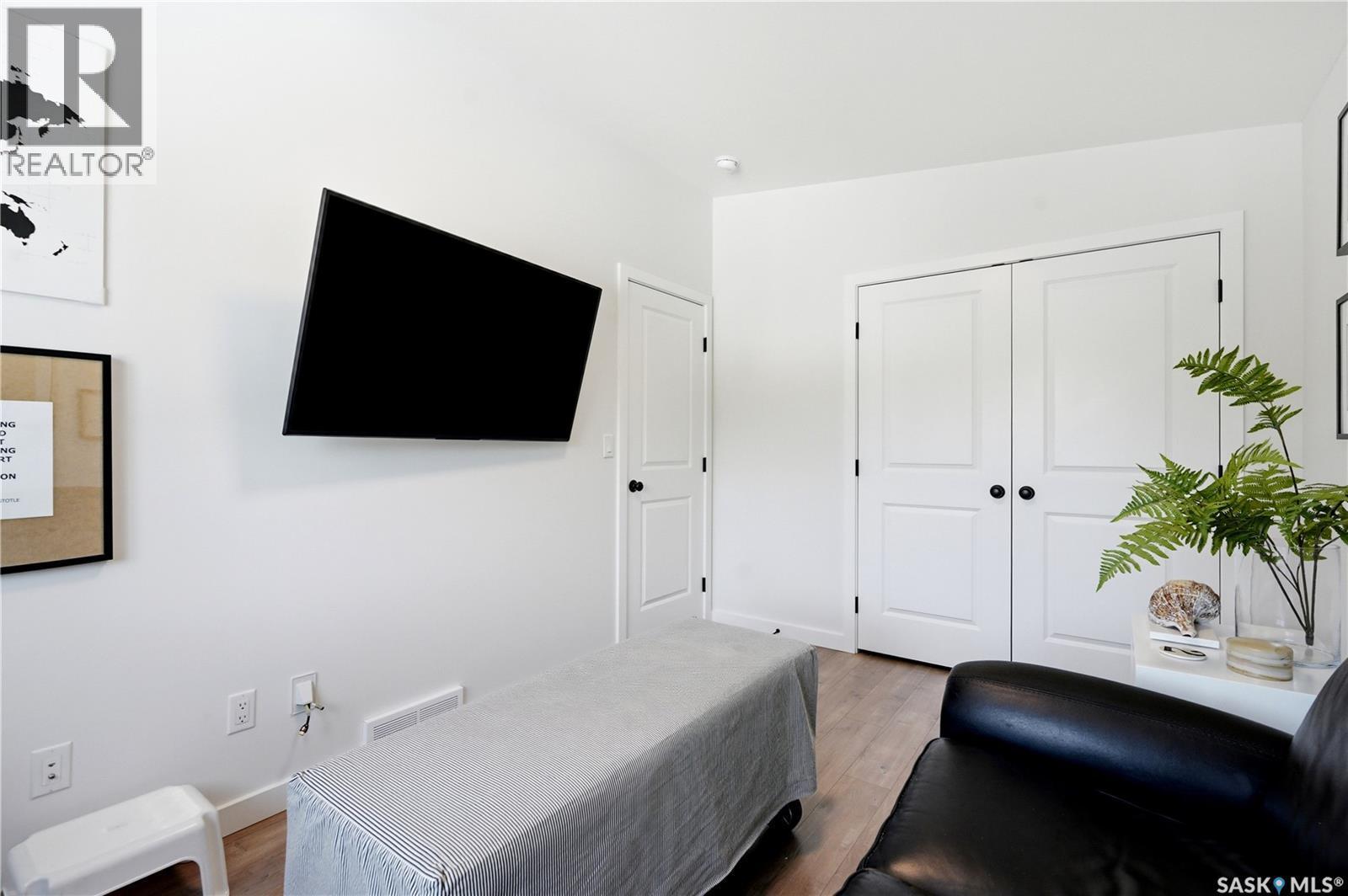 1039 4Th Street E, Saskatoon, SK - Indoor Photo Showing Other Room