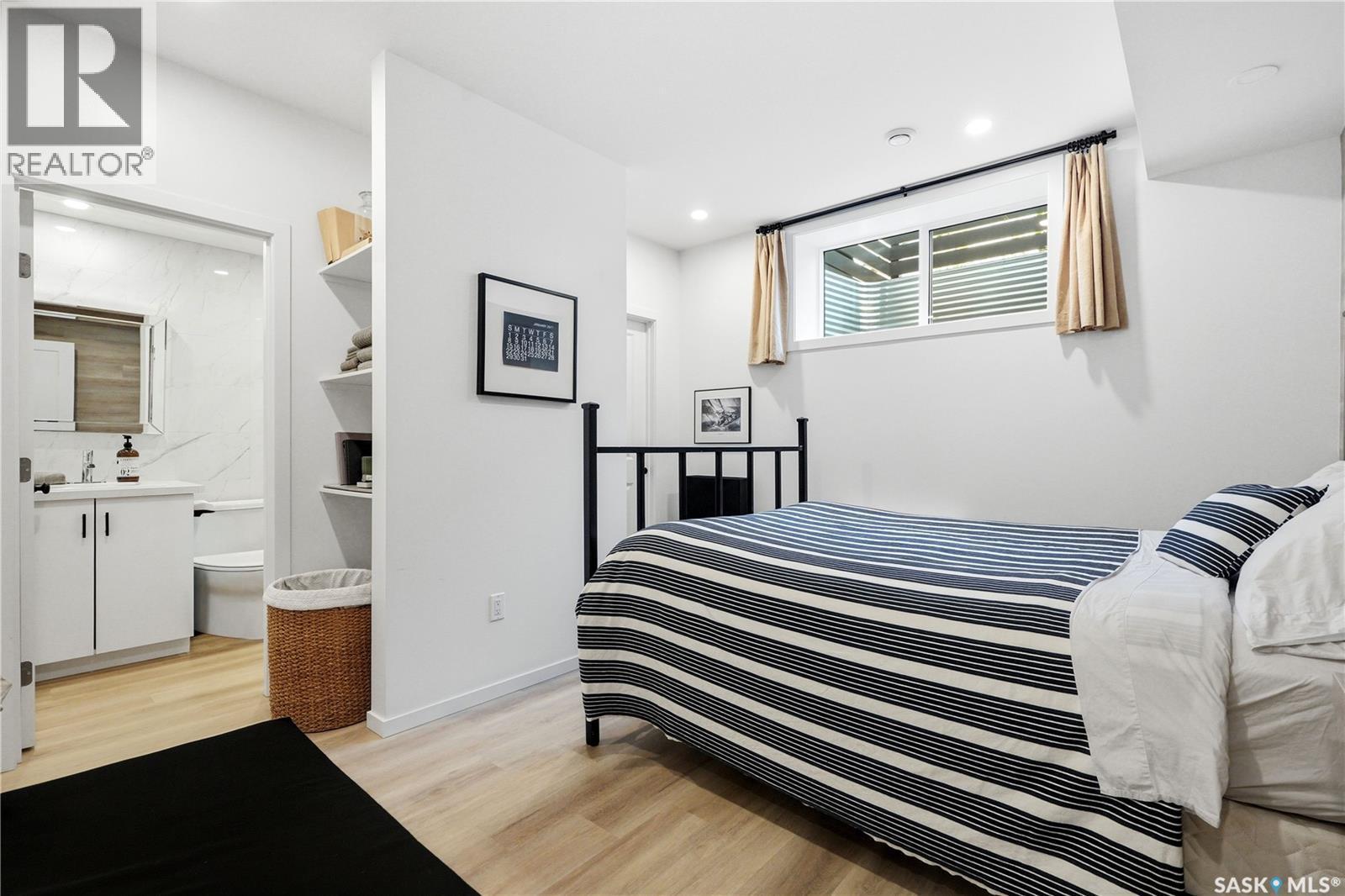1039 4Th Street E, Saskatoon, SK - Indoor Photo Showing Bedroom