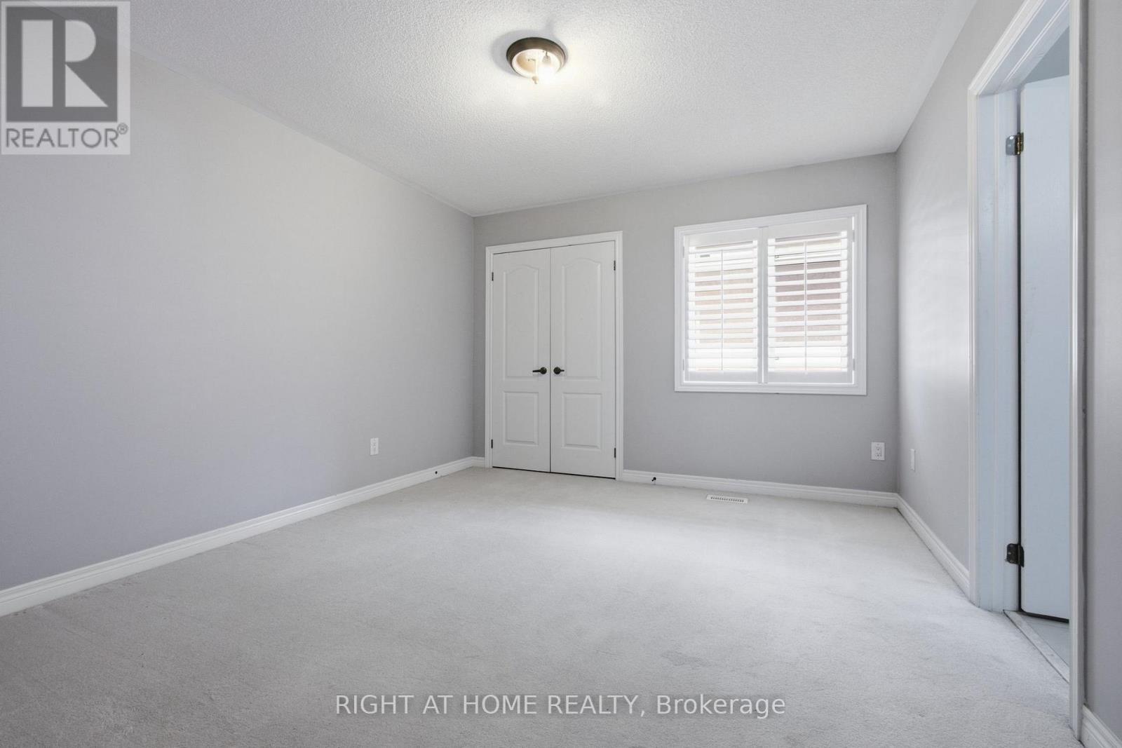 4713 Thomas Alton Boulevard, Burlington, ON - Indoor Photo Showing Other Room