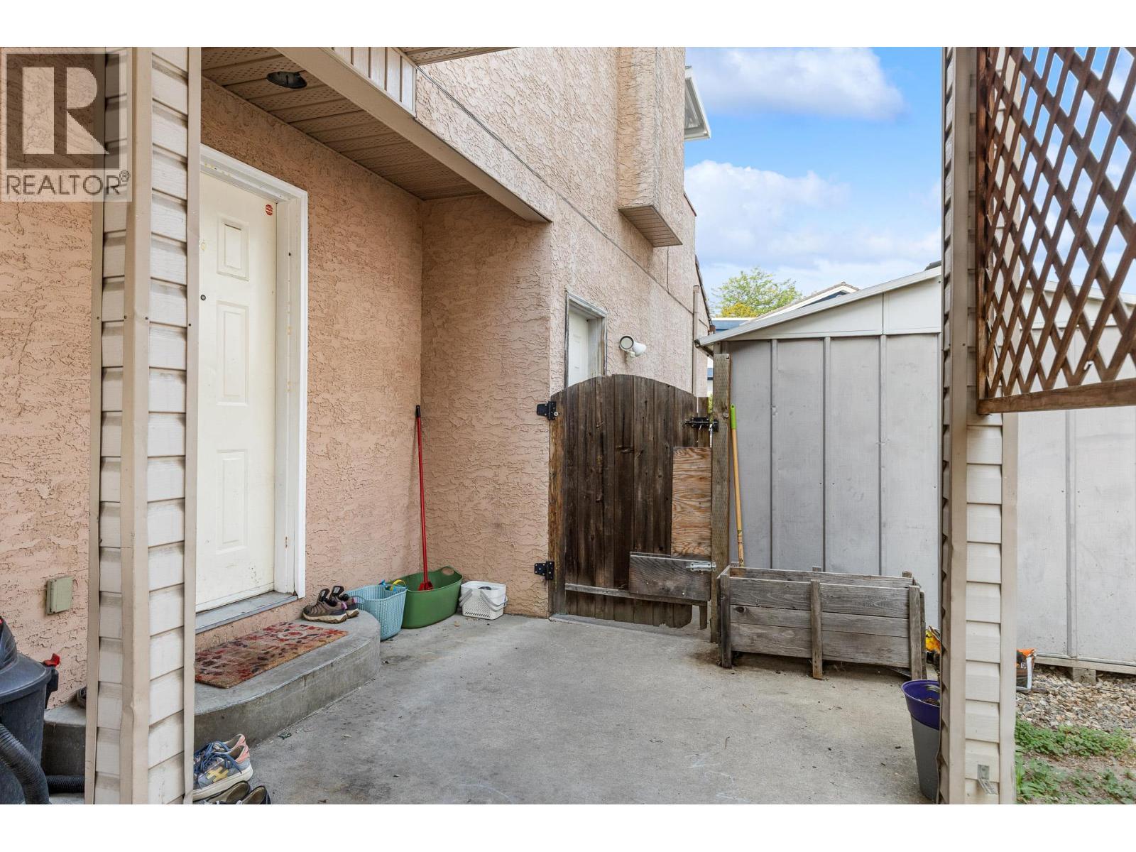 131 Celano Crescent, Kelowna, BC - Outdoor With Exterior