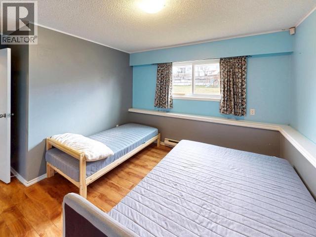 4922 Saskatchewan Ave, Powell River, BC - Indoor Photo Showing Bedroom